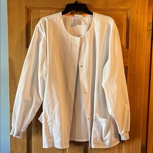 Scrubstar White Snap-Front Jacket